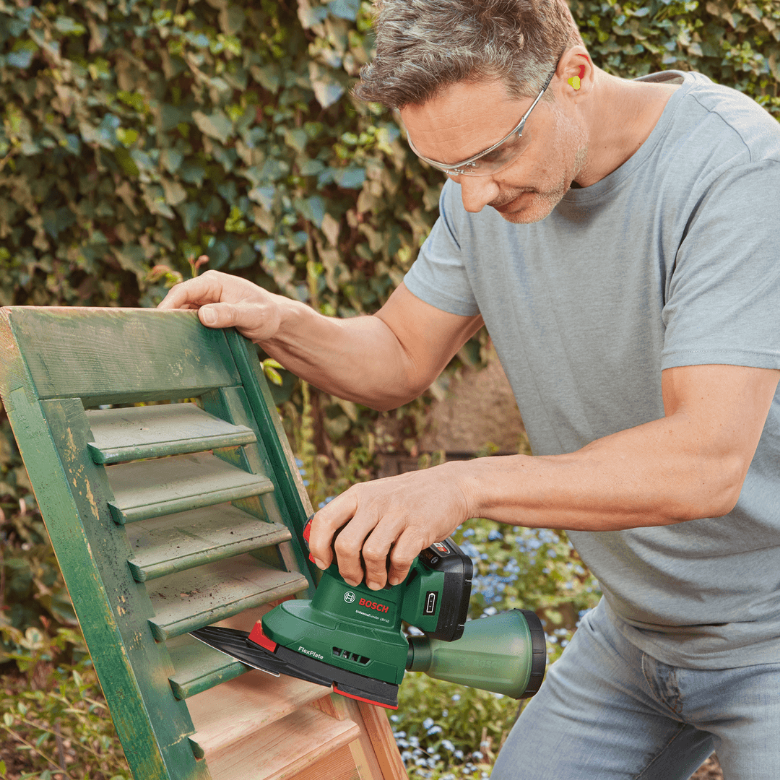 Akumulatora multislīpmašīna BOSCH UniversalSander 18V-10 - bez akumulatora un lādētāja