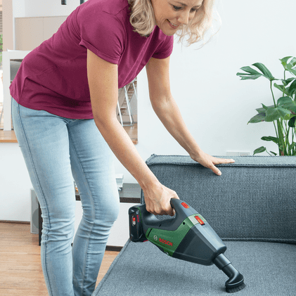 Akumulatora putekļu sūcējs BOSCH UniversalVac 18 - bez akumulatora un lādētāja