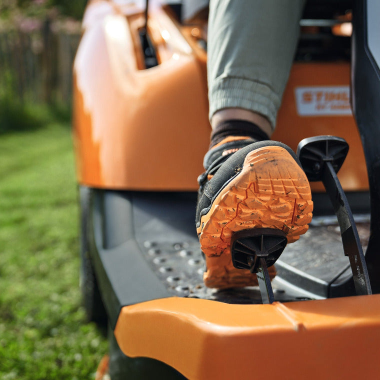 STIHL RT 5097 dārza traktors 95 cm | Komfortablai un efektīvai lielu zālienu kopšanai