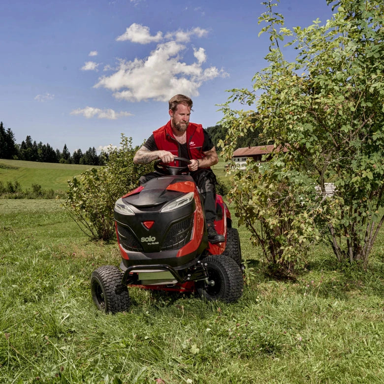 solo® by AL-KO T22-103.3 HD-A V2 dārza traktors | Jaudīgai un komfortablai lielu zālienu pļaušanai