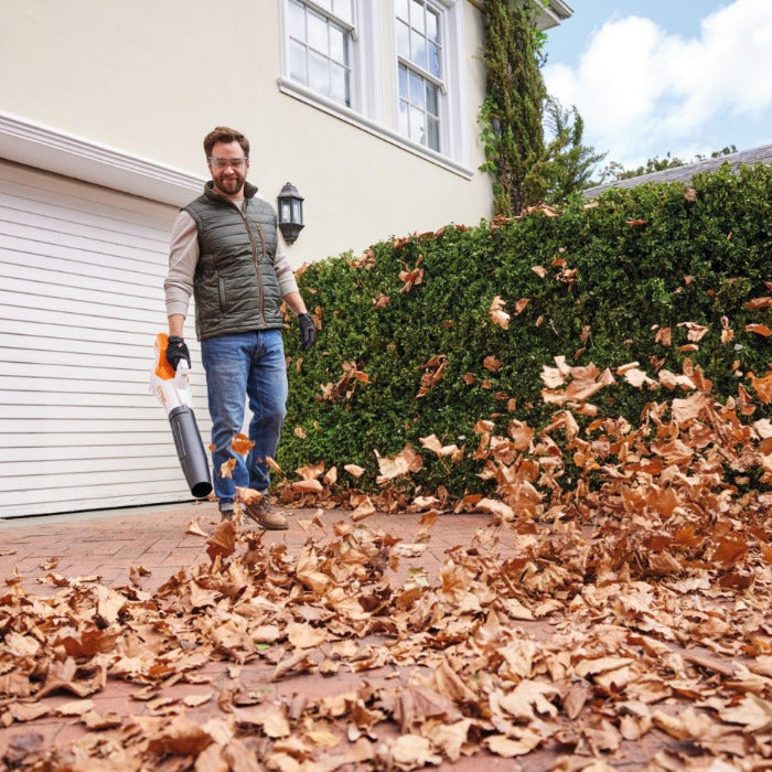 Akumulatora lapu pūtējs STIHL BGA 50