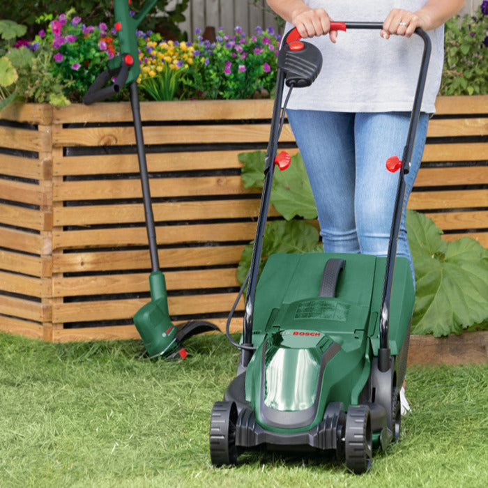 Bosch EasyMower 18V-32-200 akumulatora zāles pļāvējs | Nelieliem zālieniem un ērtai pļaušanai