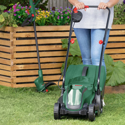 Bosch EasyMower 18V-32-200 akumulatora zāles pļāvējs | Nelieliem zālieniem un ērtai pļaušanai