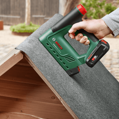 Akumulatora skavu un naglu pistole BOSCH UniversalTacker 18V-14