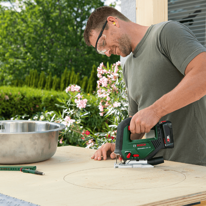 Akumulatora figūrzāģis BOSCH AdvancedSaw 18V-140 - bez akumulatora un lādētāja